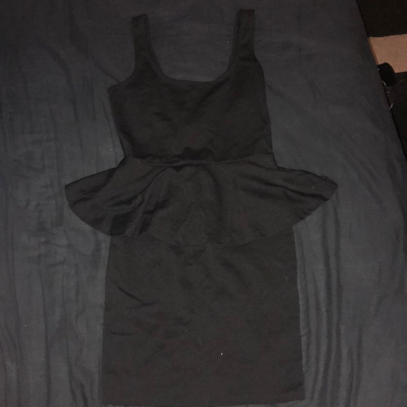 Forever 21 Dresses & Skirts - Black mini pendulum dress forever 21